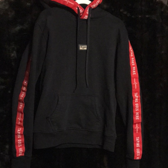 Well Known Hoodie - Picture 3 of 13